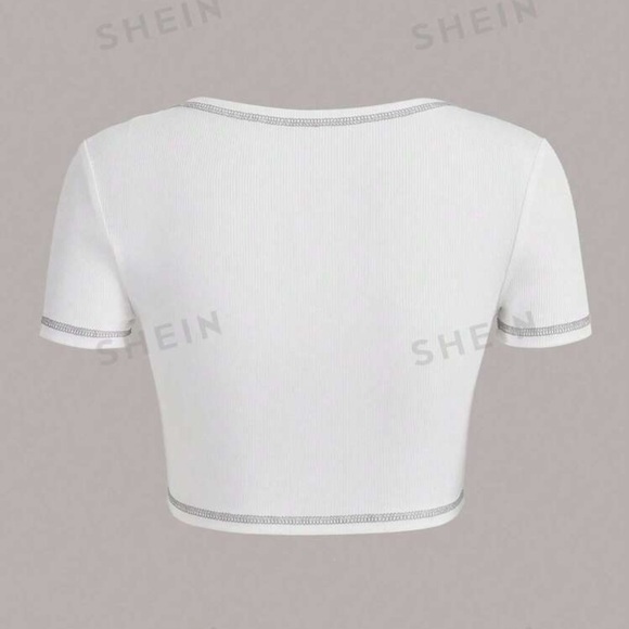 SHEIN Notch Neck White Cropped Tee - Picture 2 of 2
